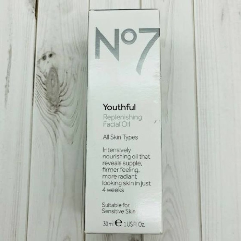 N7 Youthful Repleneshing Favial Oil